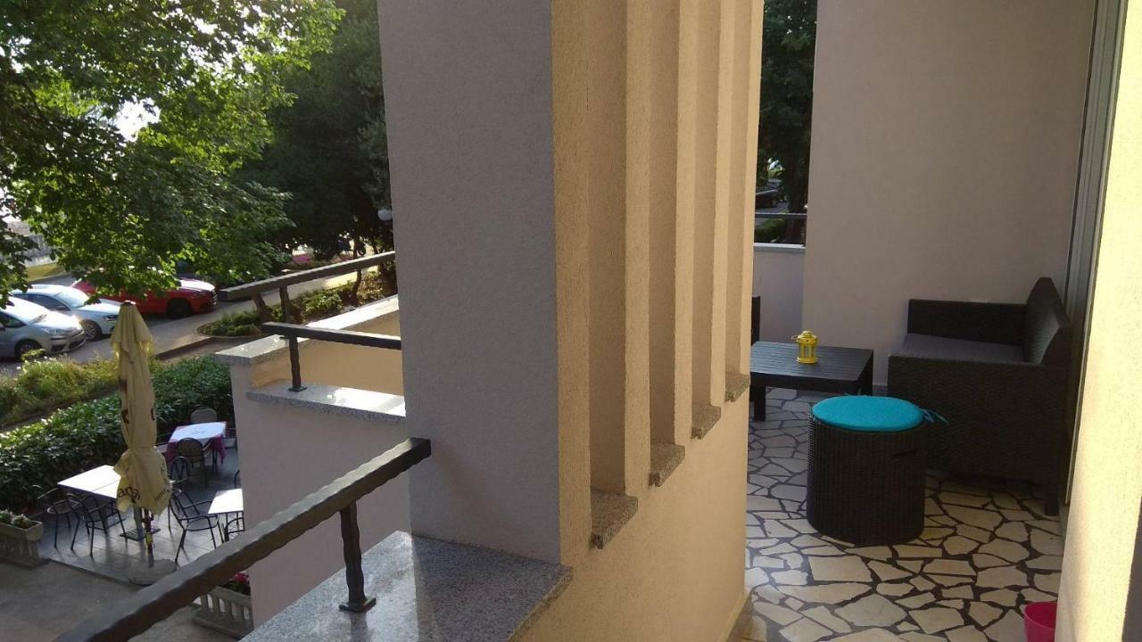 Apartman Katnic By The Beach ツリクヴェニツァ エクステリア 写真
